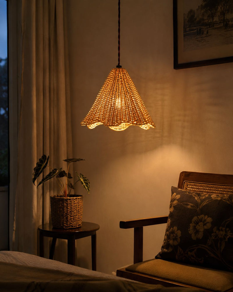 Shamiana P-03 | Scalloped Rattan Pendant Lamp